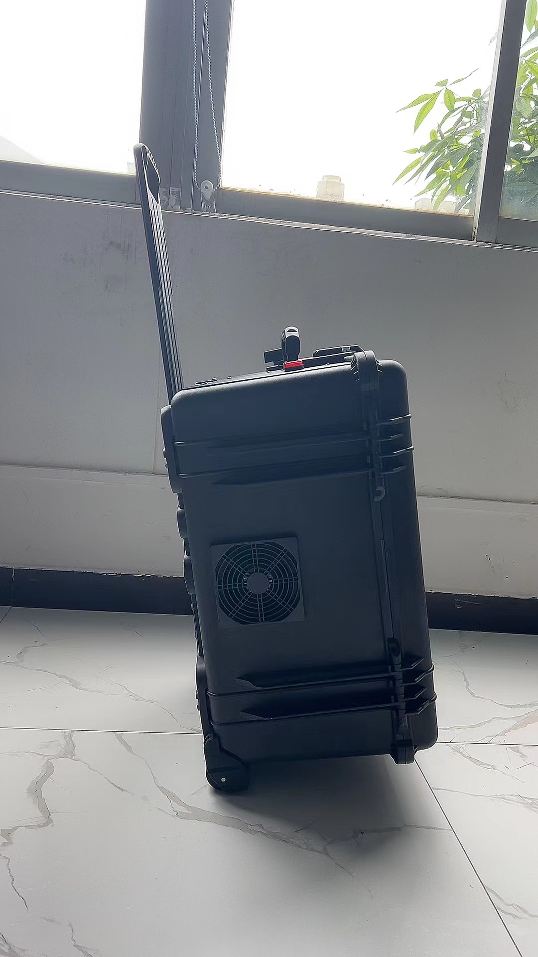 神农架手拉箱型移动通信干扰器